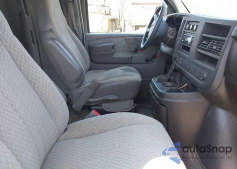 2008 Chevrolet Express Work Van из США, поврежденный, VIN 1GCGG25C981162904